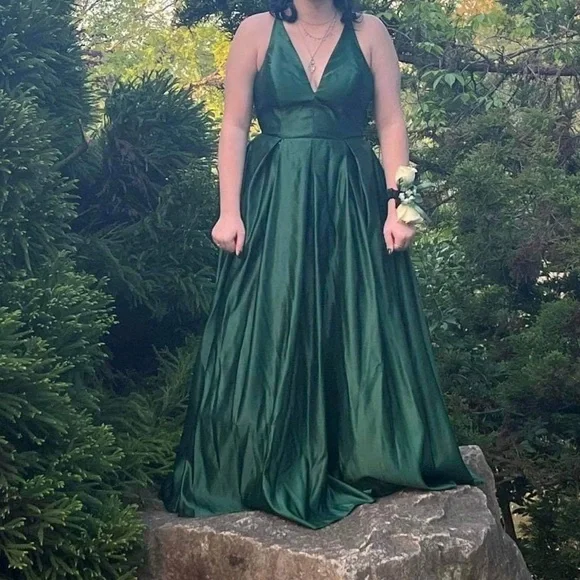 Blondie Nites | Dresses | Prom Dress | Poshmark